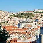 Daire Duque In Chiado Ii *
