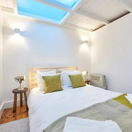 Duque In Chiado Ii Lissabon