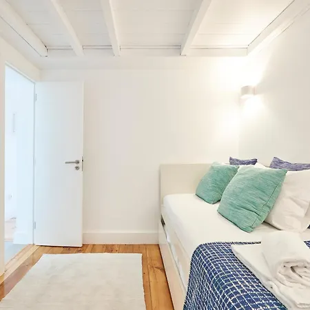 Duque In Chiado Ii Apartmán *